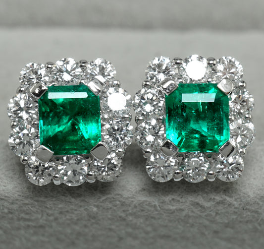 エメラルド ピアス