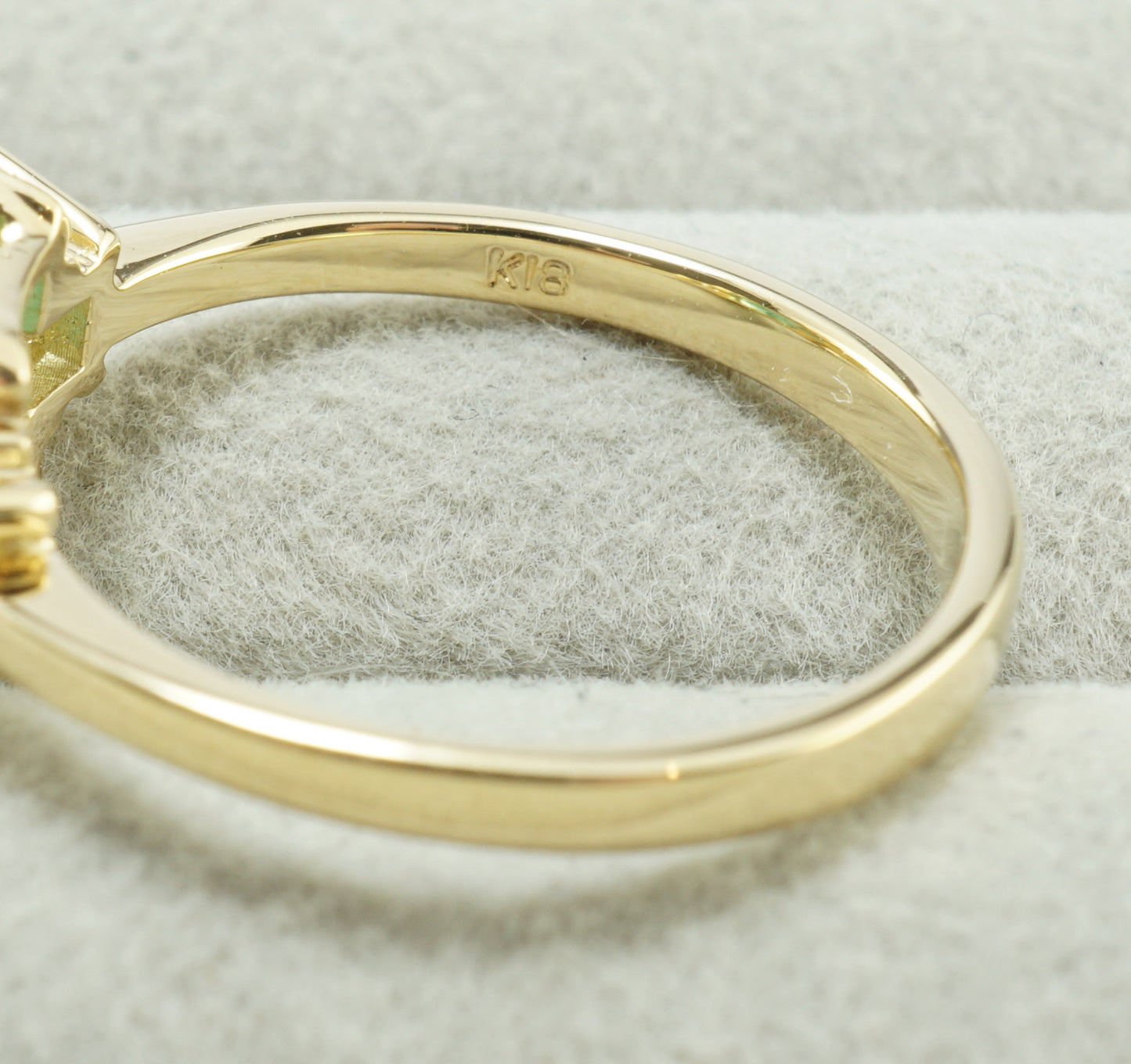 エメラルド リング