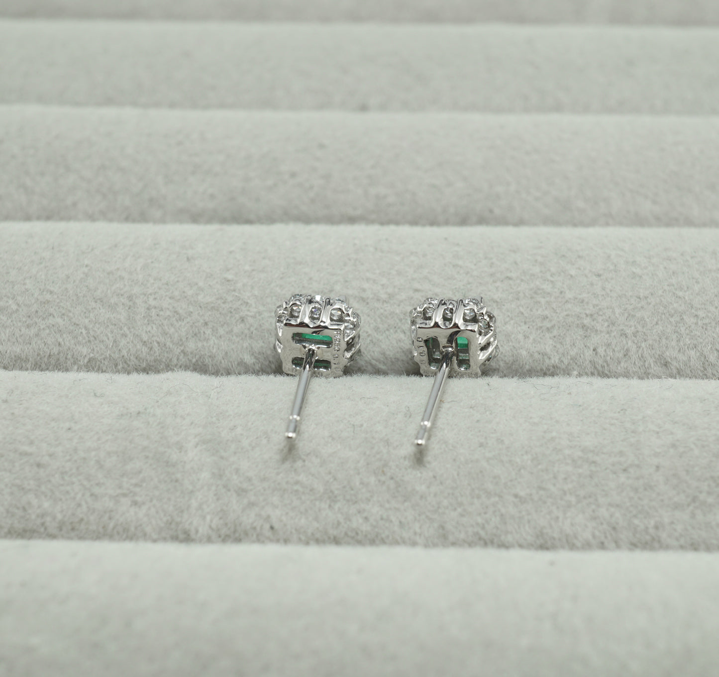 エメラルド ピアス