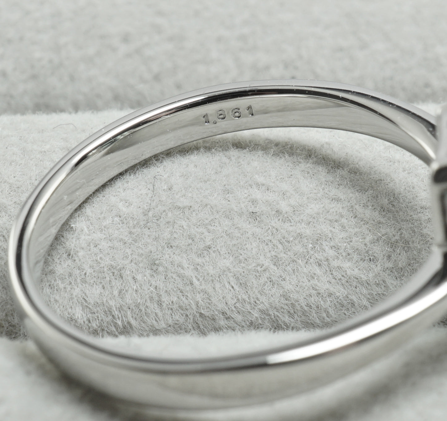 エメラルド リング