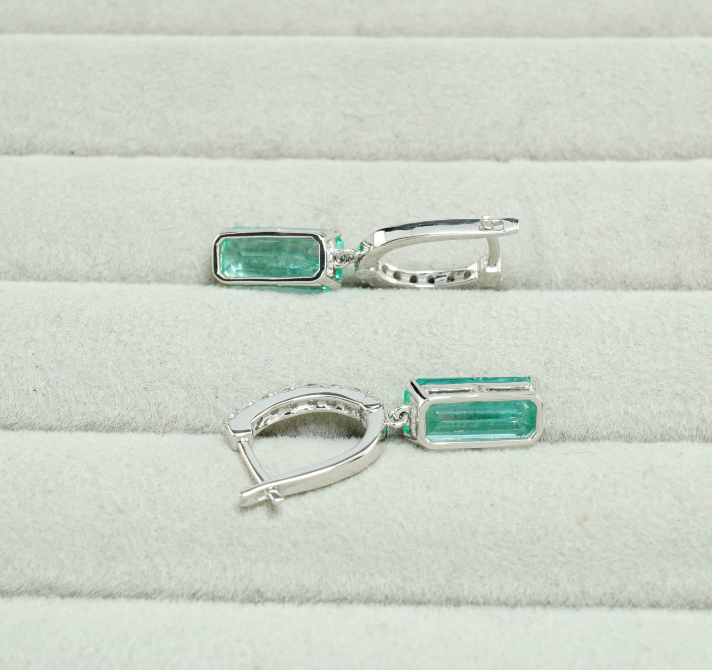 エメラルド ピアス