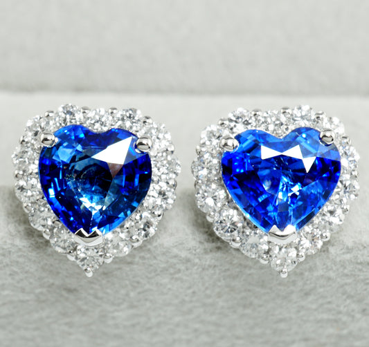 サファイア ピアス