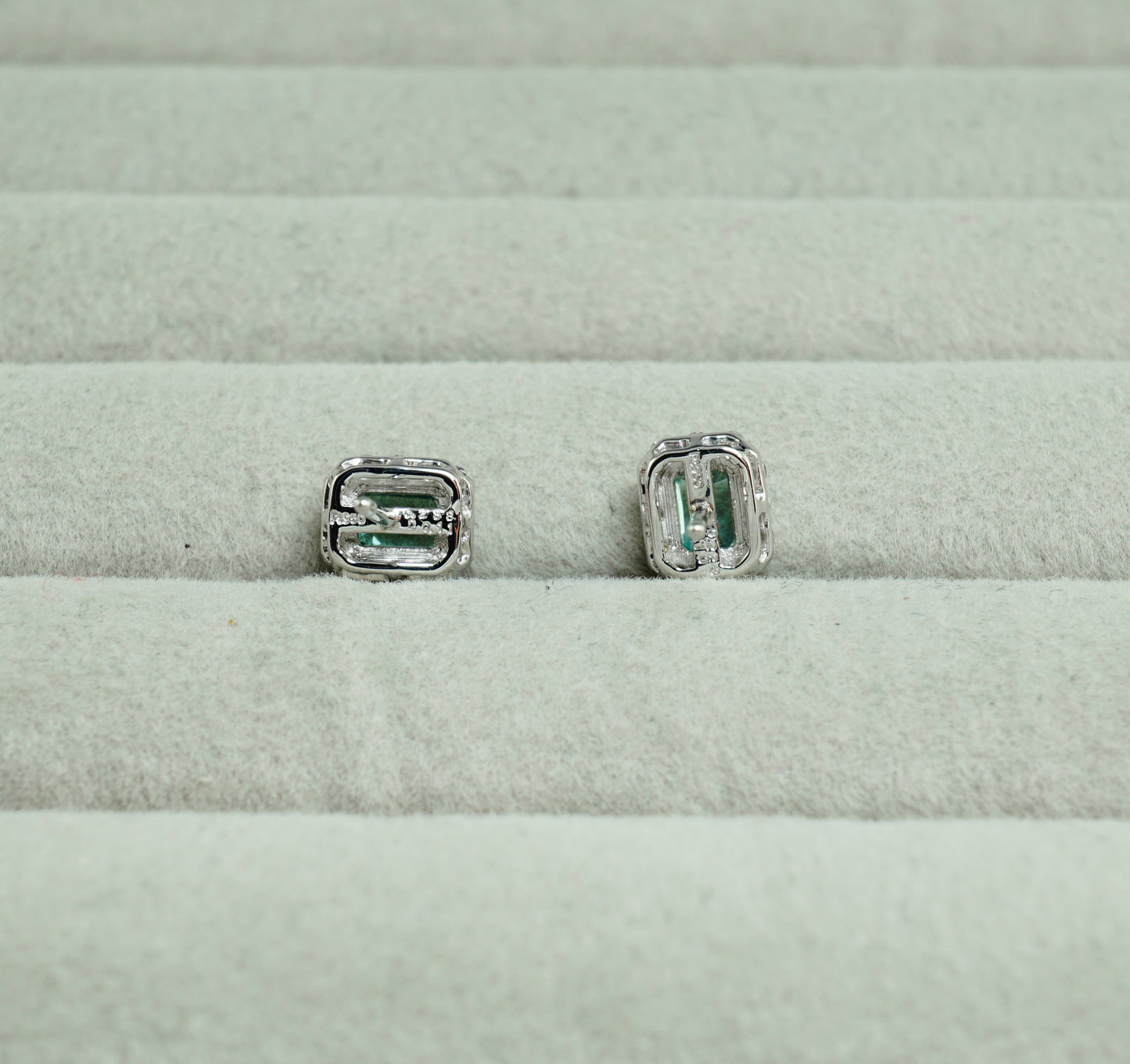 グランディディエライト ピアス