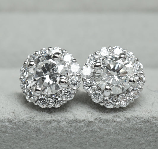 ダイヤモンド ピアス