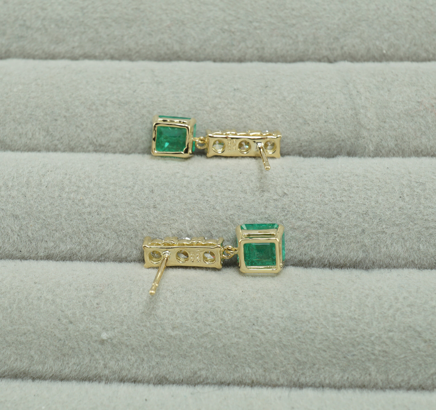 エメラルド ピアス
