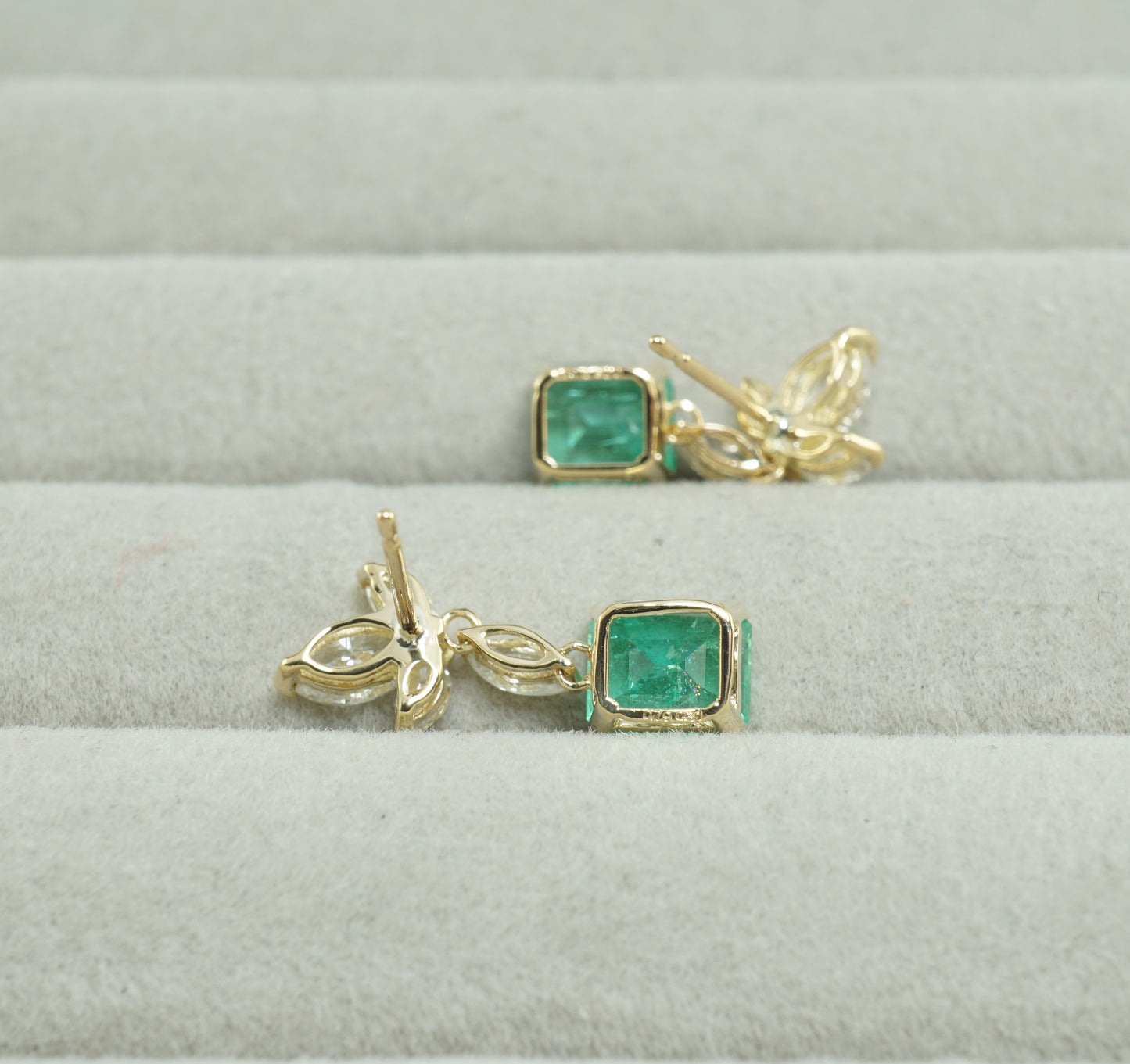 エメラルド ピアス