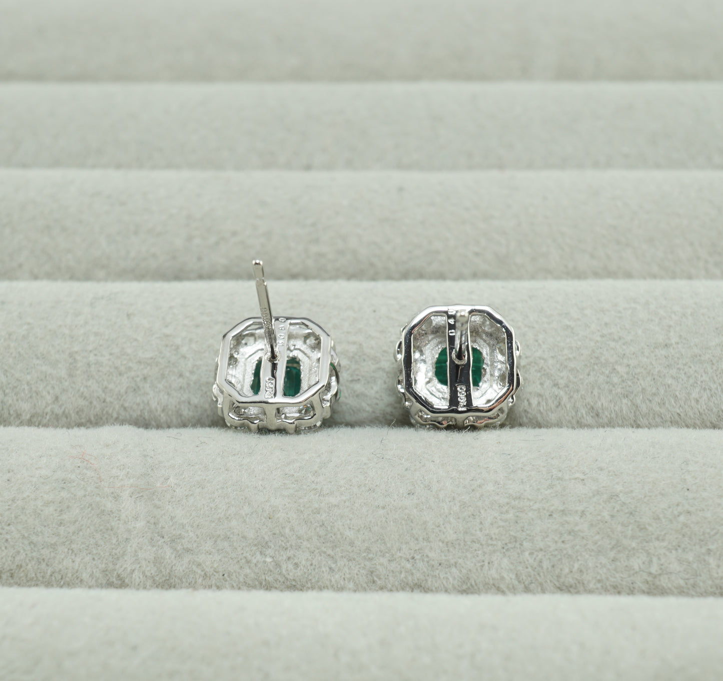 エメラルド ピアス