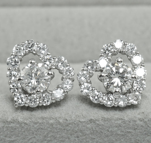 ダイヤモンド ピアス