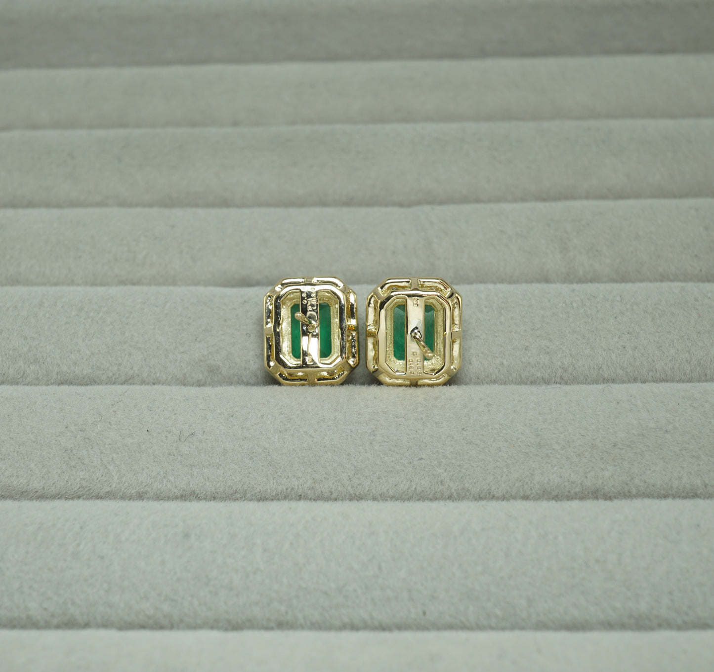 エメラルド ピアス