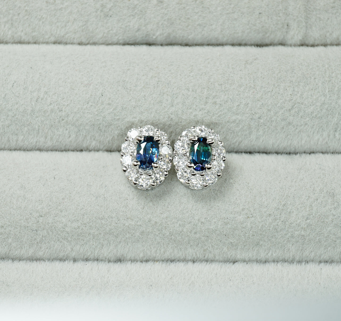 アレキサンドライト ピアス