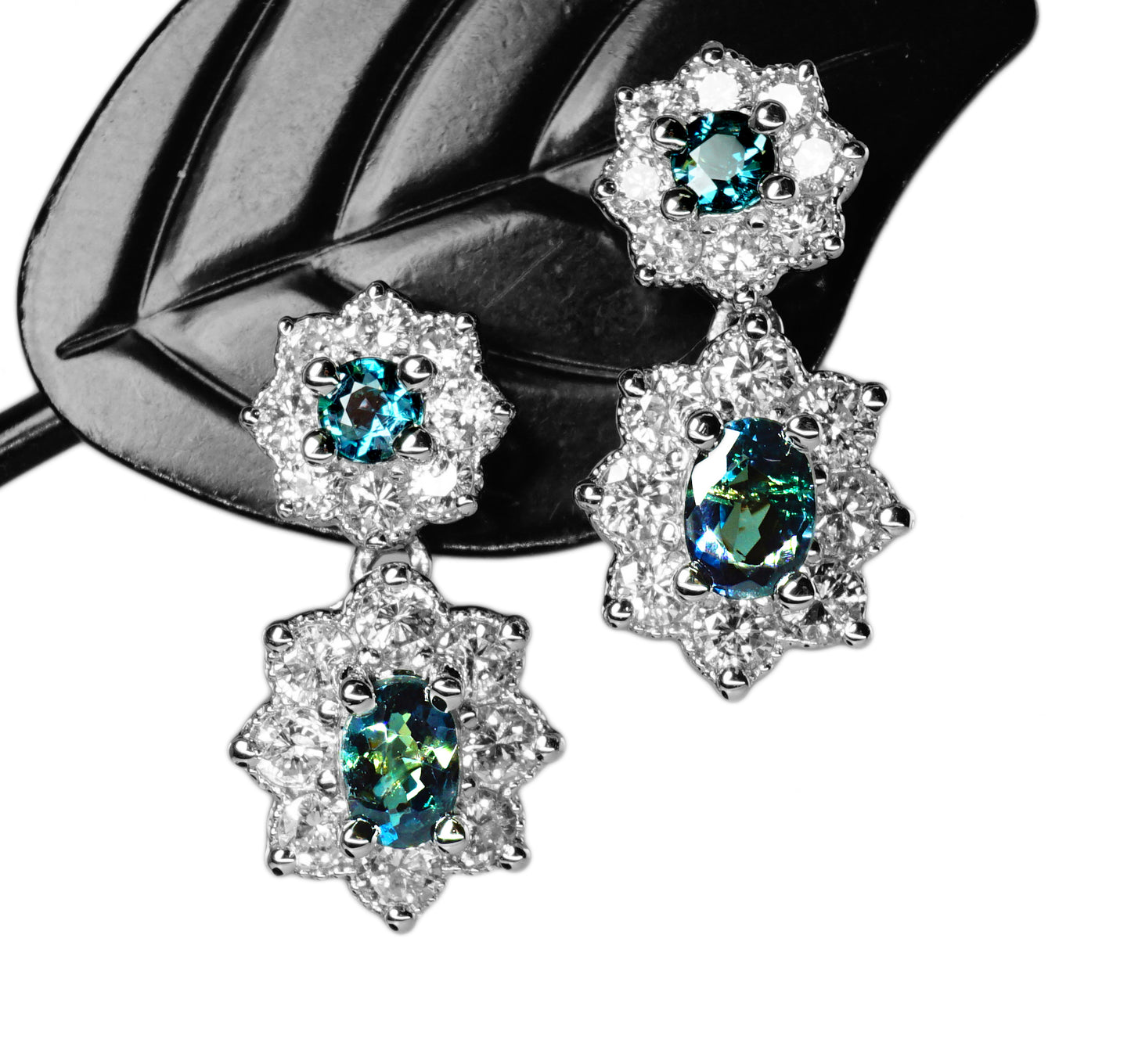 アレキサンドライト ピアス