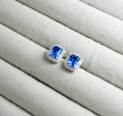 サファイア ピアス