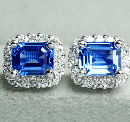 サファイア ピアス