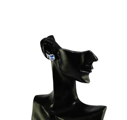 サファイア ピアス