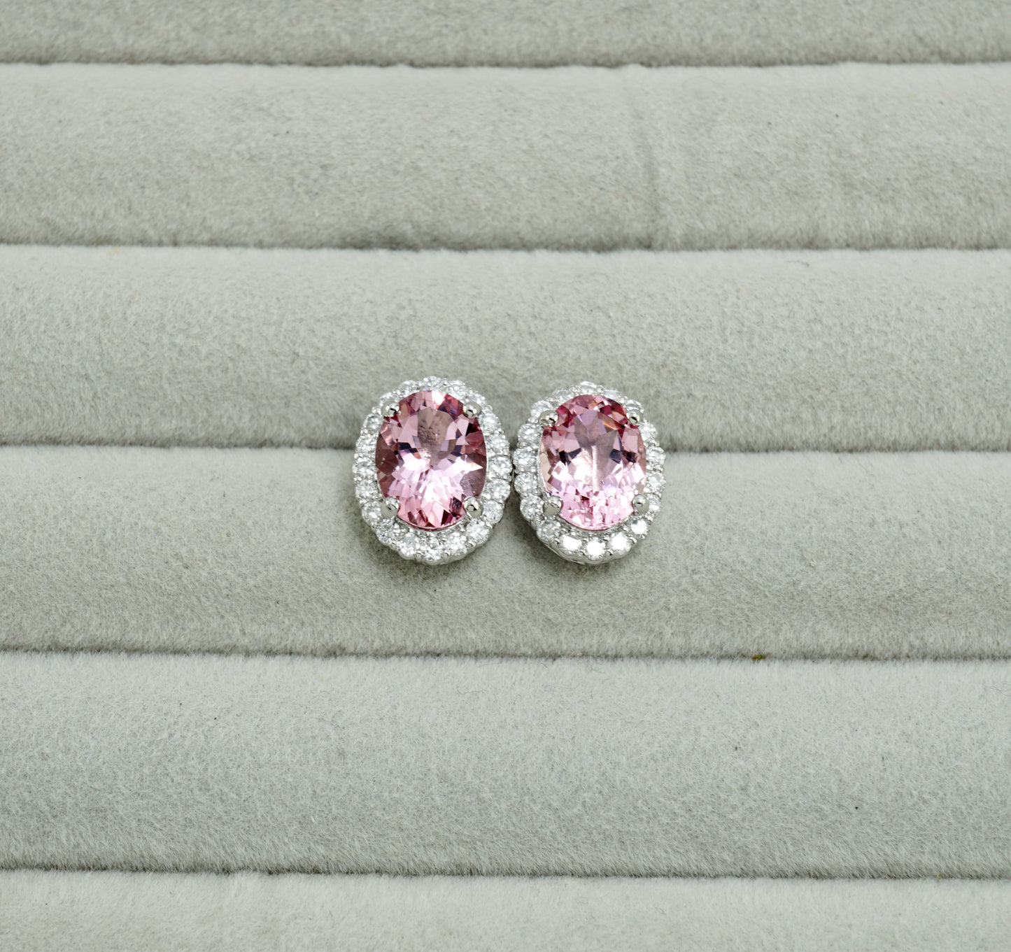 モルガナイト ピアス