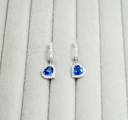 サファイア ピアス