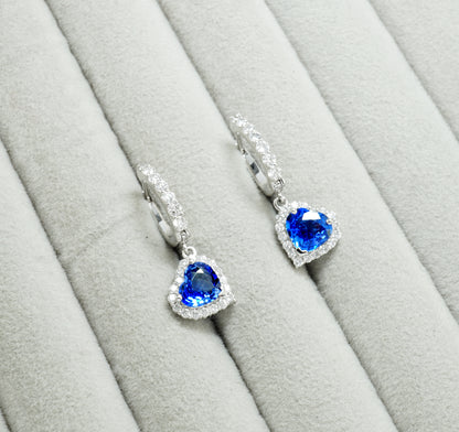 サファイア ピアス