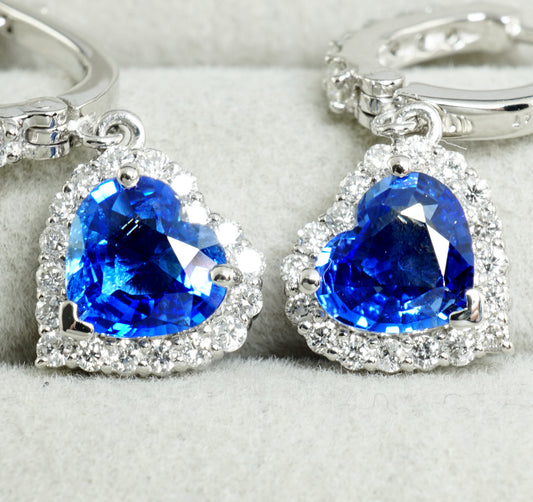 サファイア ピアス