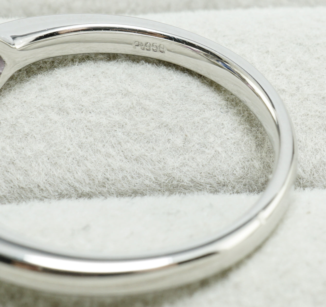 サファイア リング