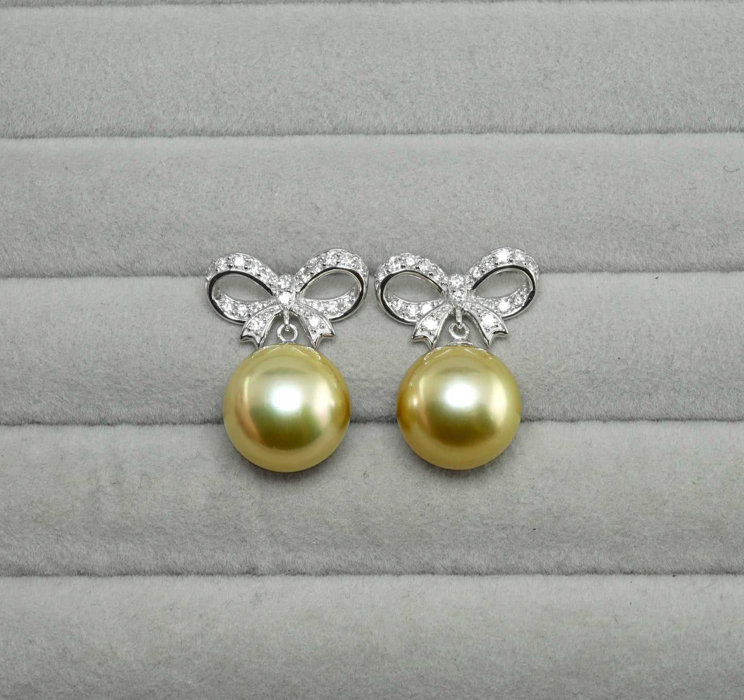 南洋白蝶真珠 ピアス