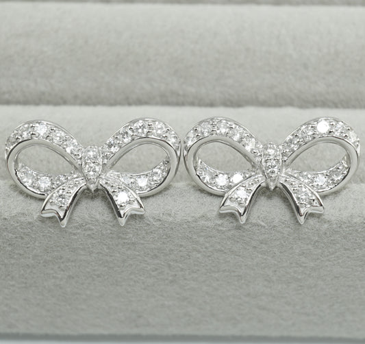 ダイヤモンド ピアス