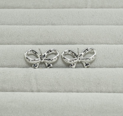 ダイヤモンド ピアス