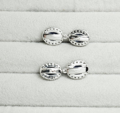 サファイア ピアス