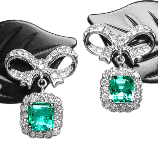 エメラルド ピアス