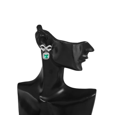 エメラルド ピアス