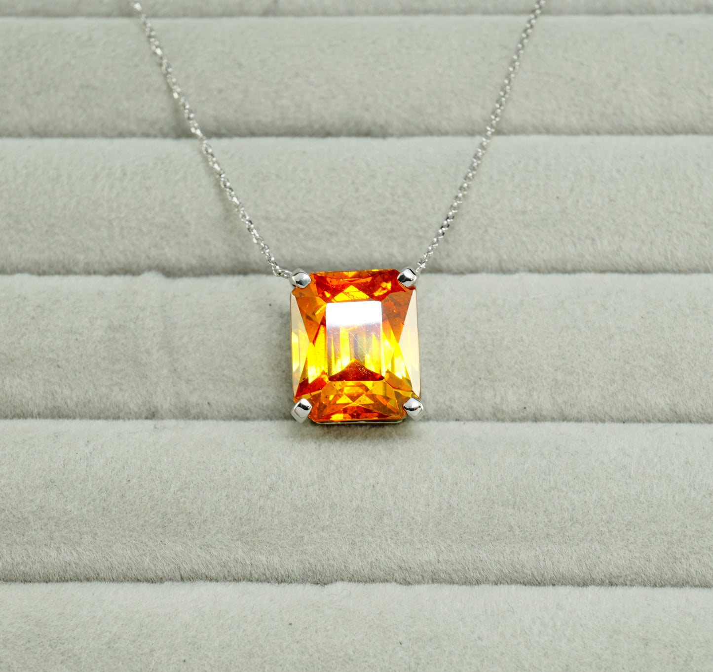 スファレライト ネックレス