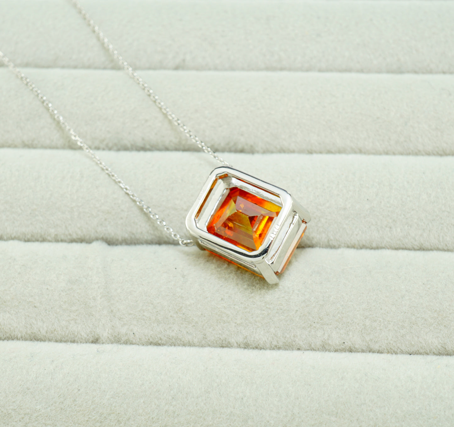 スファレライト ネックレス