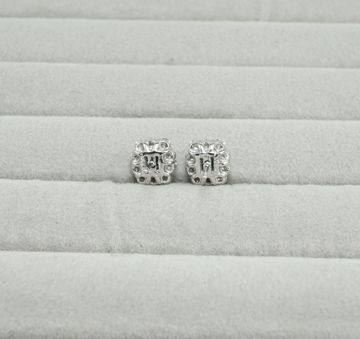 エメラルド ピアス