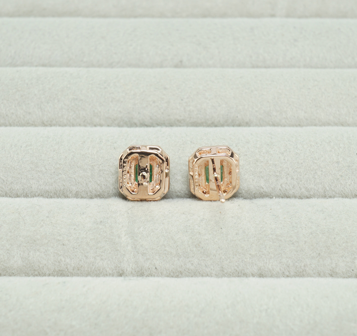 エメラルド ピアス