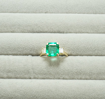 エメラルド リング