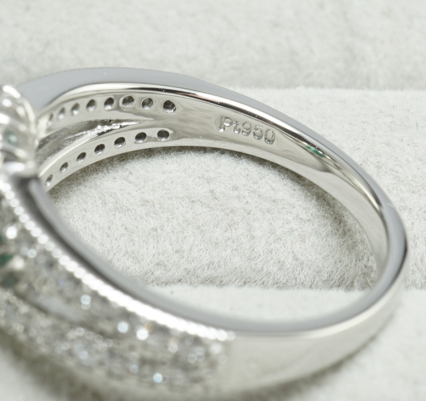 エメラルド リング