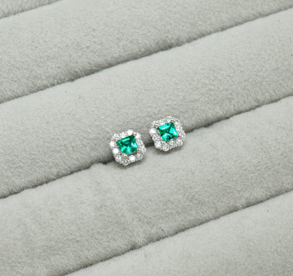 エメラルド ピアス