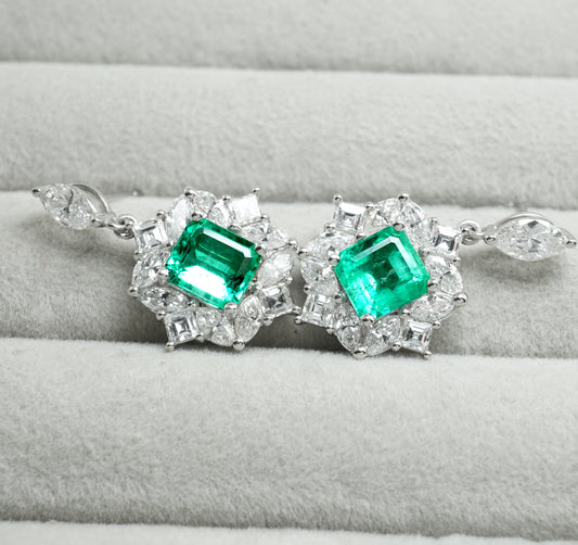 エメラルド ピアス