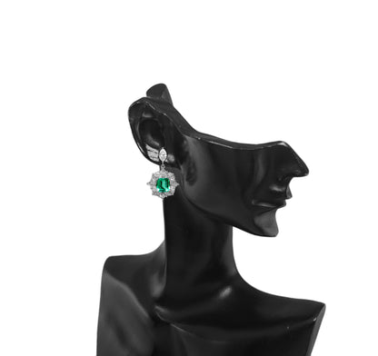 エメラルド ピアス