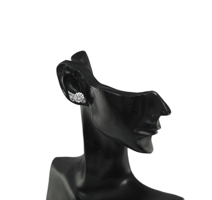 ダイヤモンド ピアス