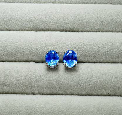 サファイア ピアス