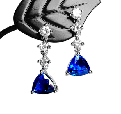 サファイア ピアス