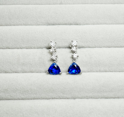 サファイア ピアス