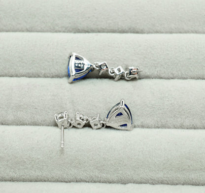 サファイア ピアス