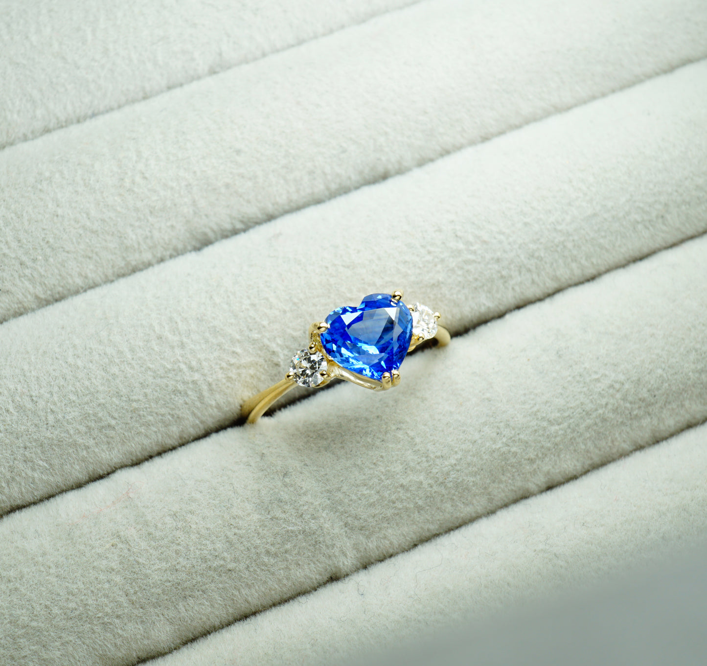 サファイア リング