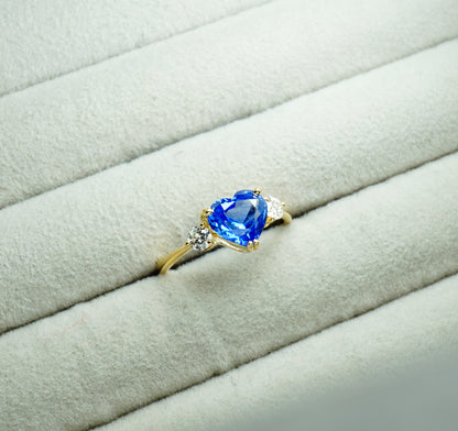 サファイア リング