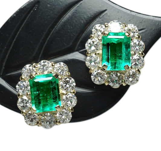 エメラルド ピアス