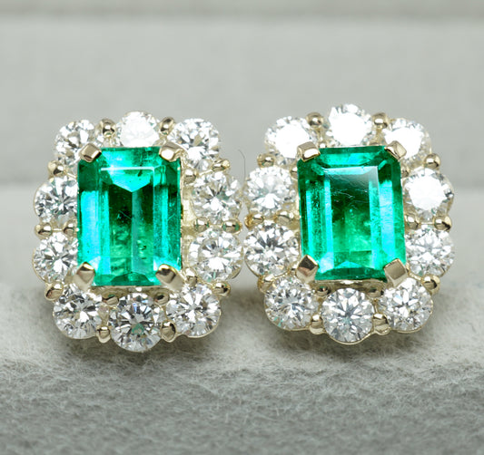 エメラルド ピアス