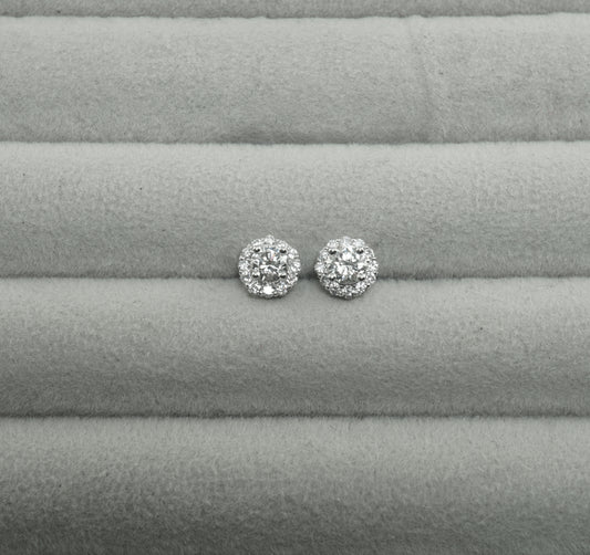 ダイヤモンド ピアス