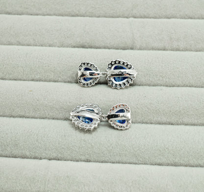 サファイア ピアス