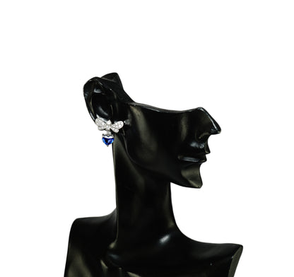 サファイア ピアス